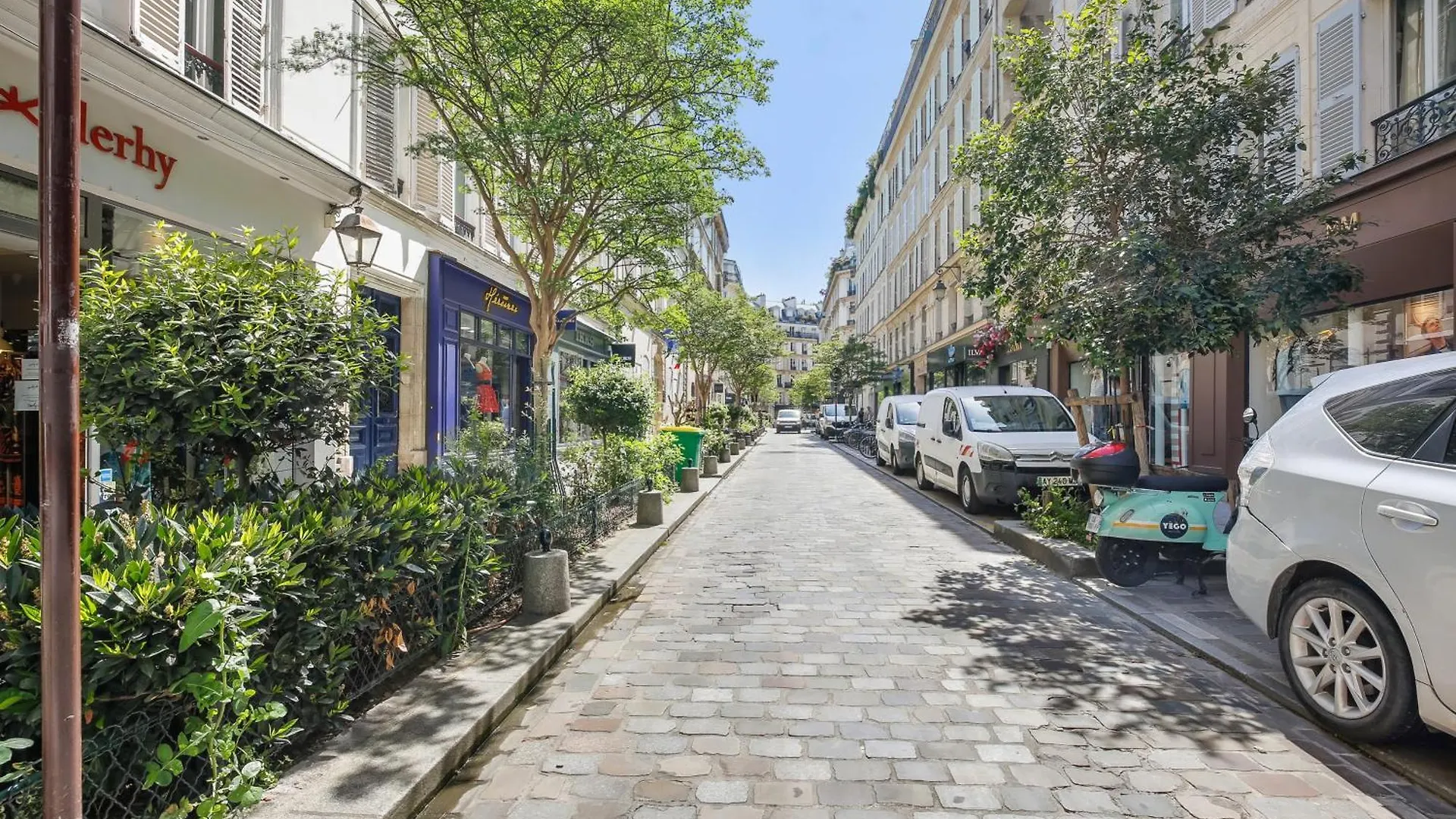 Au Coeur Du Marais, Rue Des Rosiers!